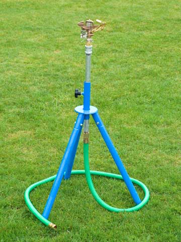 Superduty 100 Tripod Sprinkler